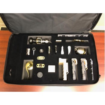 CC1787 | 25 X 15 X 4.5 inch Carry Case CC1787 | 25 X 15 X 4.5 inch Carry Case